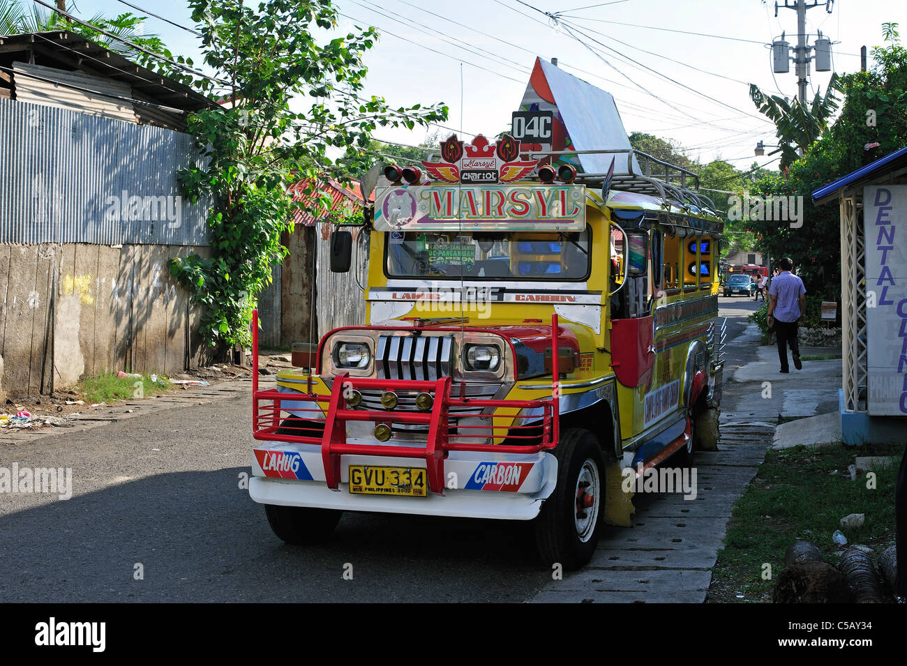 Jeepney a Terminus Cebu Filippine Foto Stock
