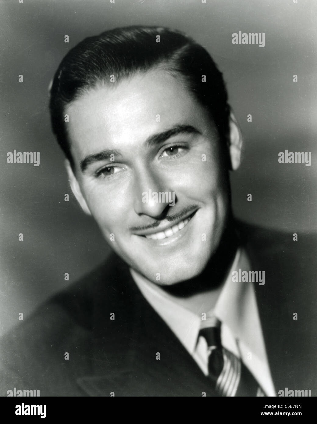 ERROL FLYNN (1909-1959) Australian film attore Foto Stock
