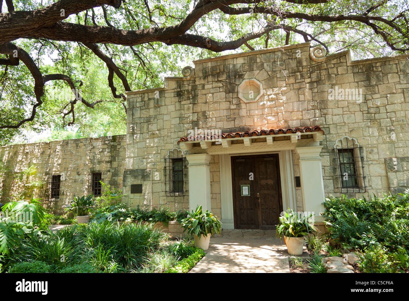 La biblioteca si trova sui terreni del Alamo in San Antonio, Texas, Stati Uniti. Contiene i record cronologici. Foto Stock