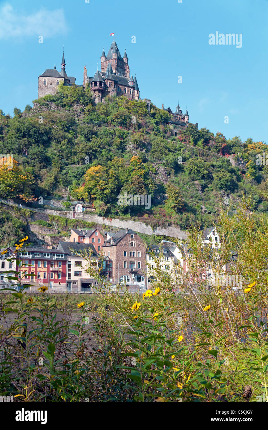 ICochem Imperial Castle (Reichsburg), punto di riferimento di Cochem, Mosella, Renania-Palatinato, Germania, Europa Foto Stock