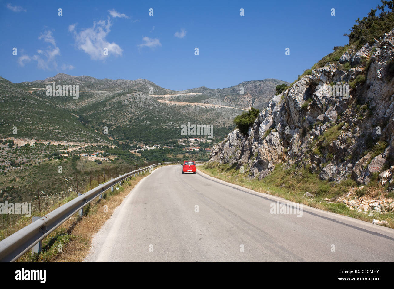 Road, l'isola di Cefalonia in Grecia. Foto Stock