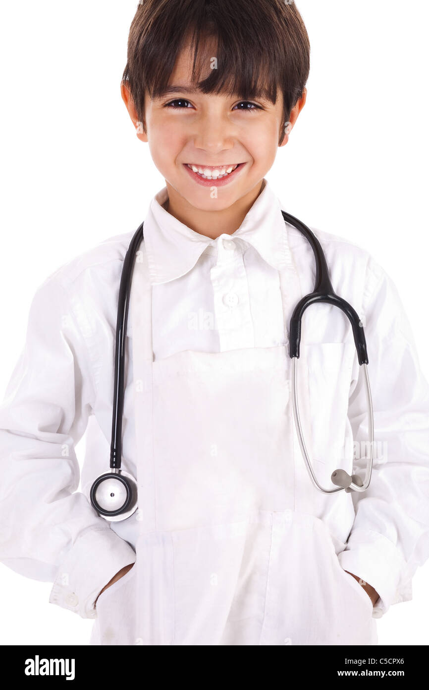 Ragazzo giovane vestito come medico su sfondo bianco Foto Stock