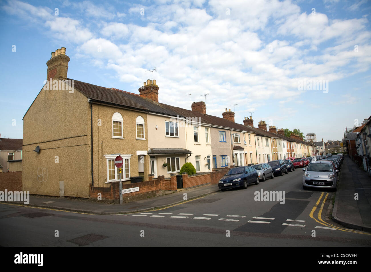 Alloggiamento terrazzati street a Swindon, Inghilterra Foto Stock