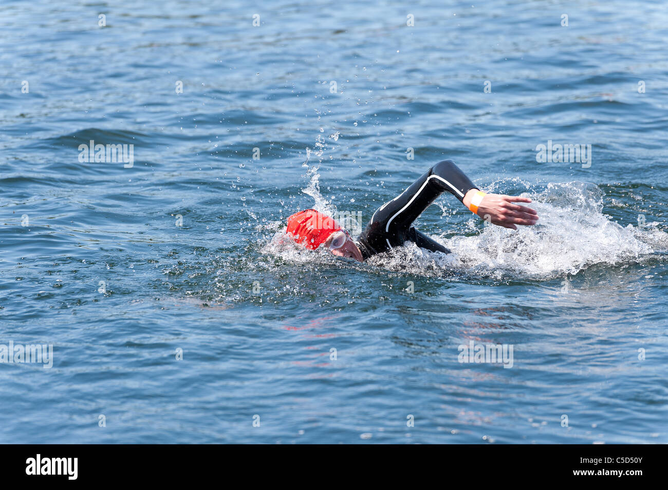 Piscina acqua aperto triathlon la gioventù Foto Stock