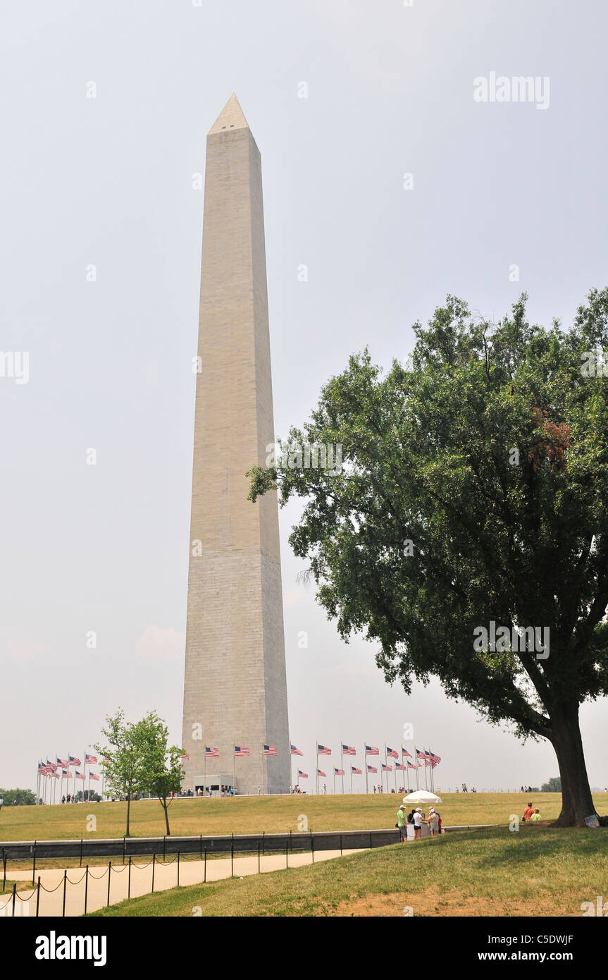 Il Monumento di Washington è un obelisco vicino al West End del National Mall di Washington, D.C. Foto Stock