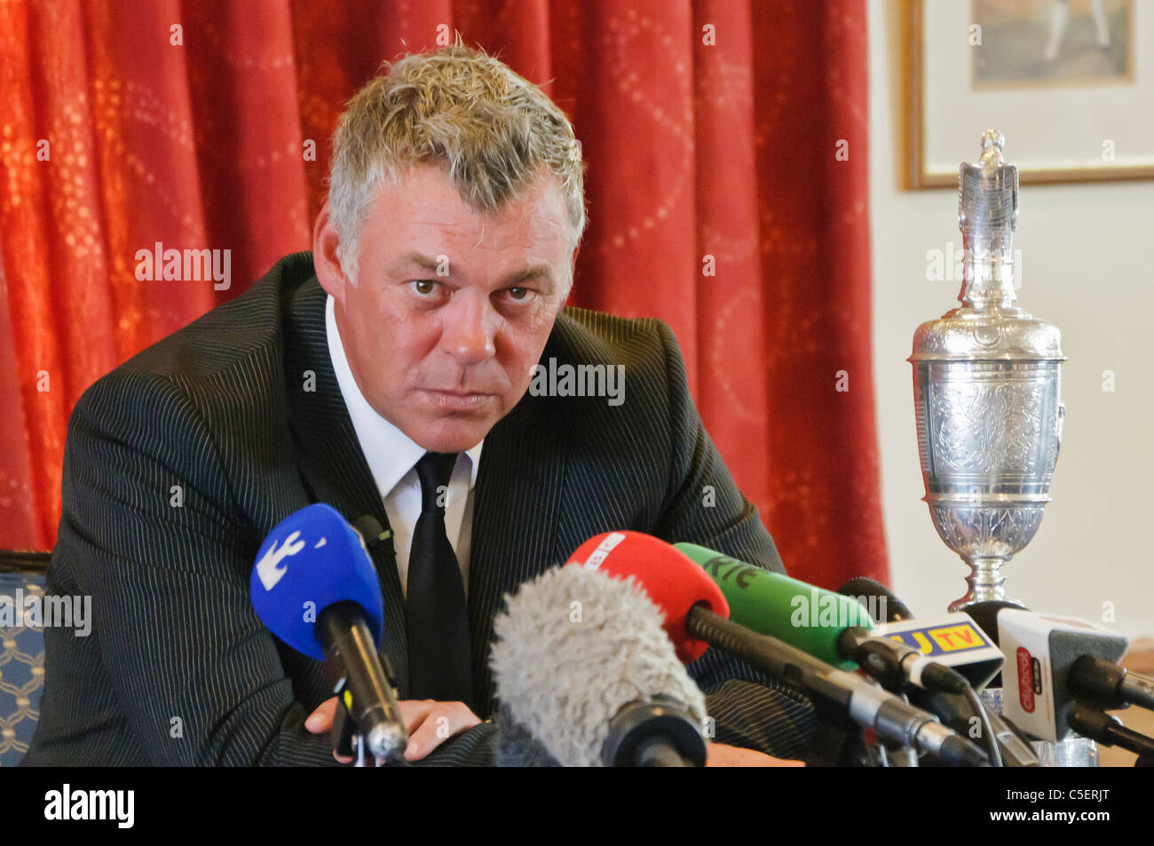 Darren Clarke Ritorna alla Royal Portrush Golf Club dopo la vittoria del 2011 British Open Championship Foto Stock