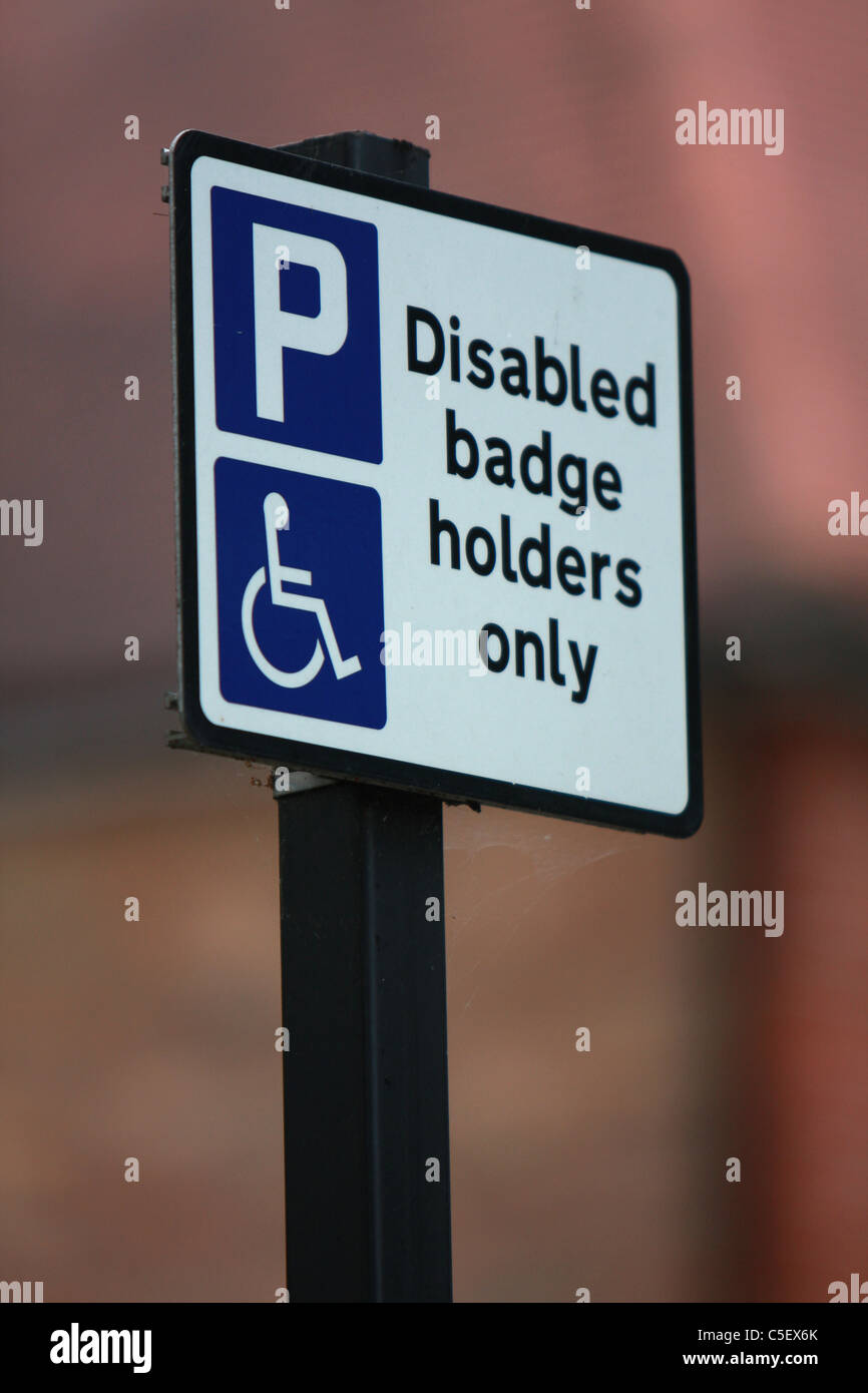 Parcheggio Disabili segno distintivo Foto Stock