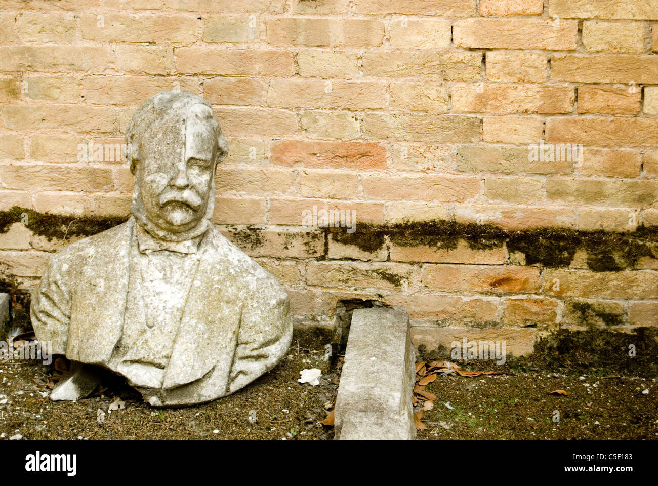 Decadendo scultura, in San Michele Venezia Foto Stock