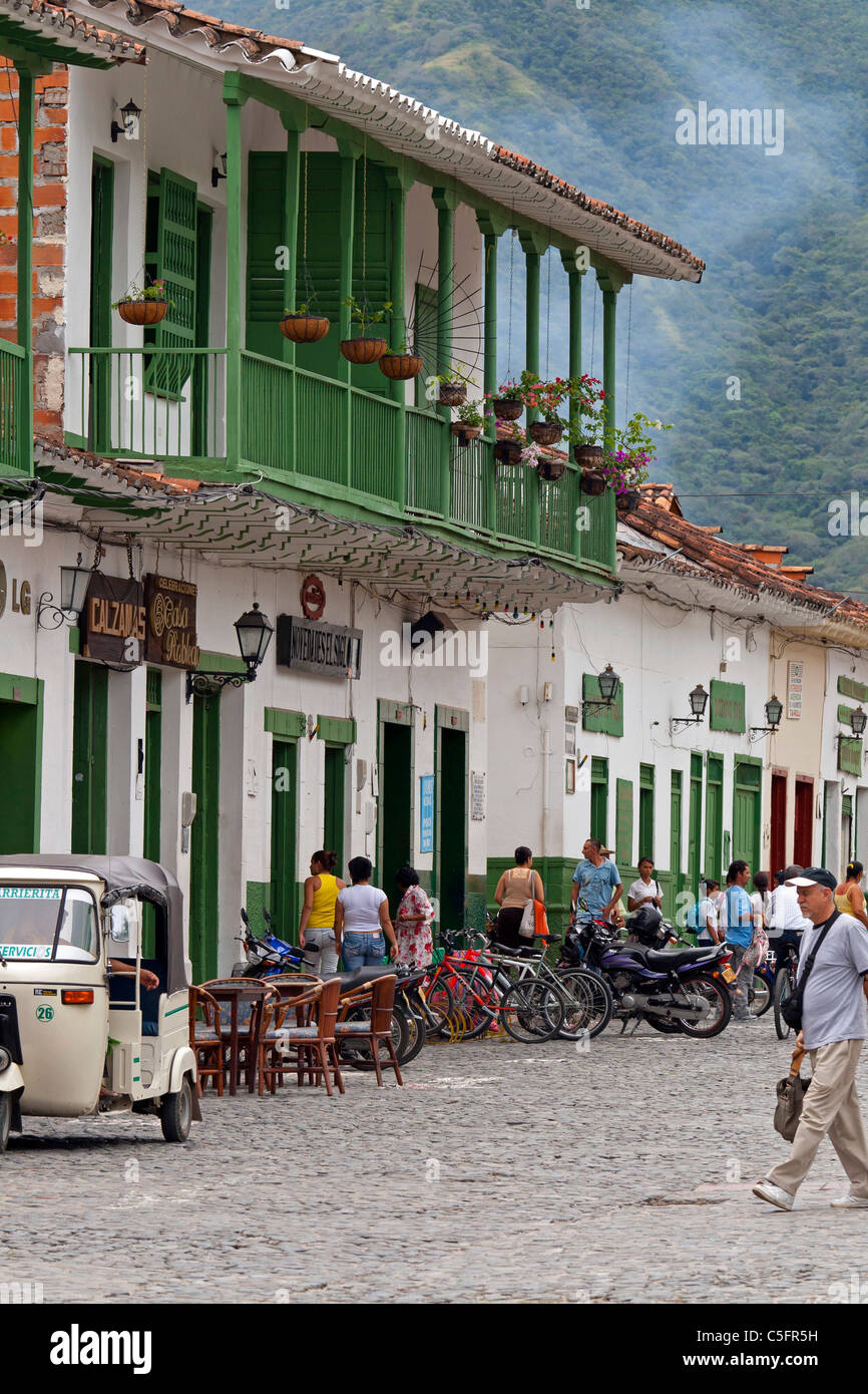 Plaza Mayor Juan de Corral, Santa Fe de Antioquia, Colombia Foto Stock