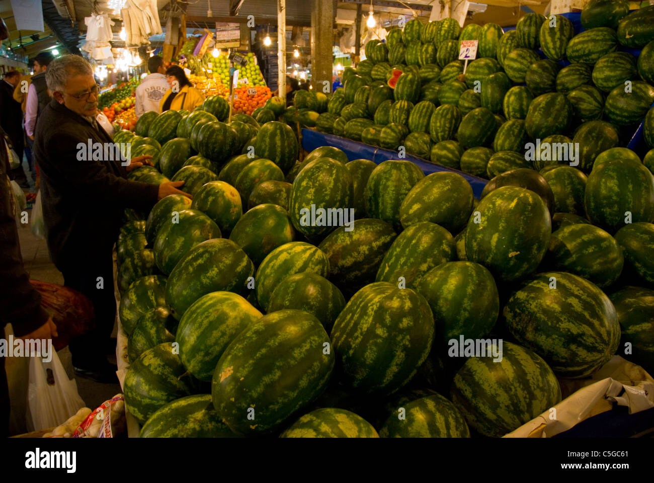 Anguria stallo a market hall quartiere di Ulus Ankara Anatolia centrale Turchia Asia Foto Stock