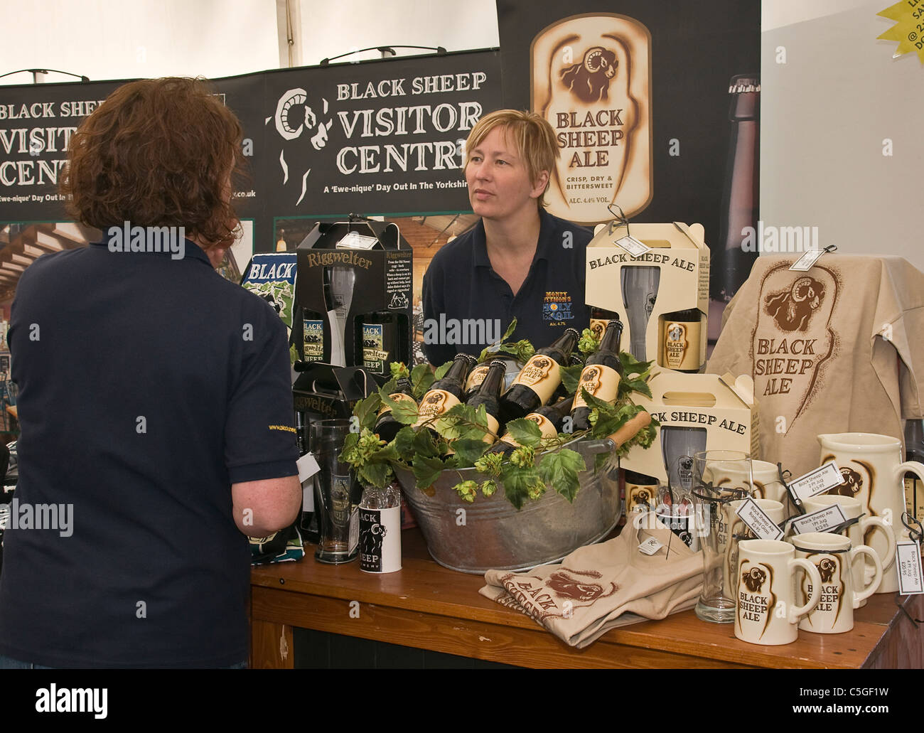 Pecora nera birreria stand presso il Festival annuale di cibo e bevande a Leyburn nel North Yorkshire Foto Stock