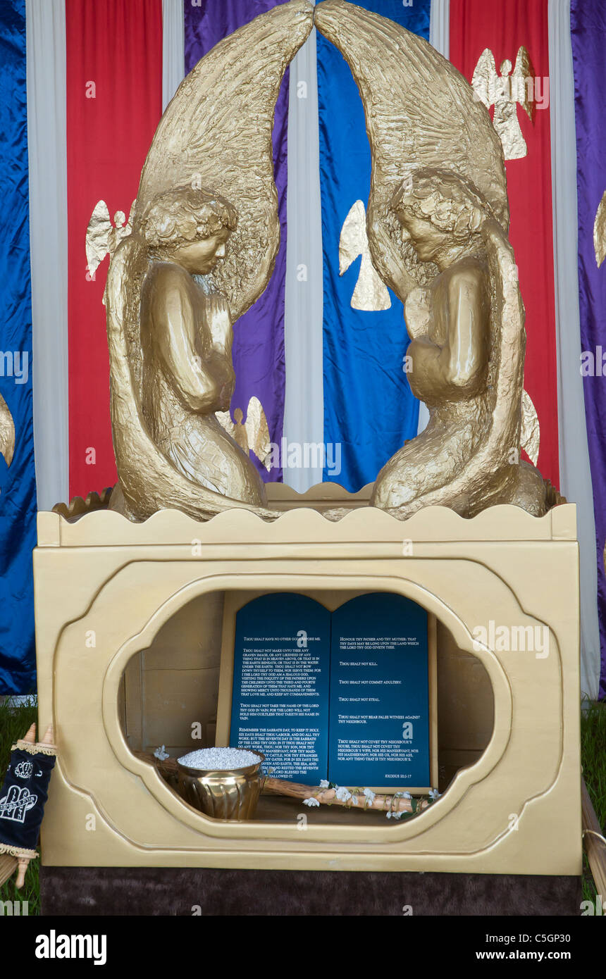 Presentazione di viaggio del mosaico tabernacolo il biblico ebrei mossi circa con nel loro vagare nel deserto. Foto Stock
