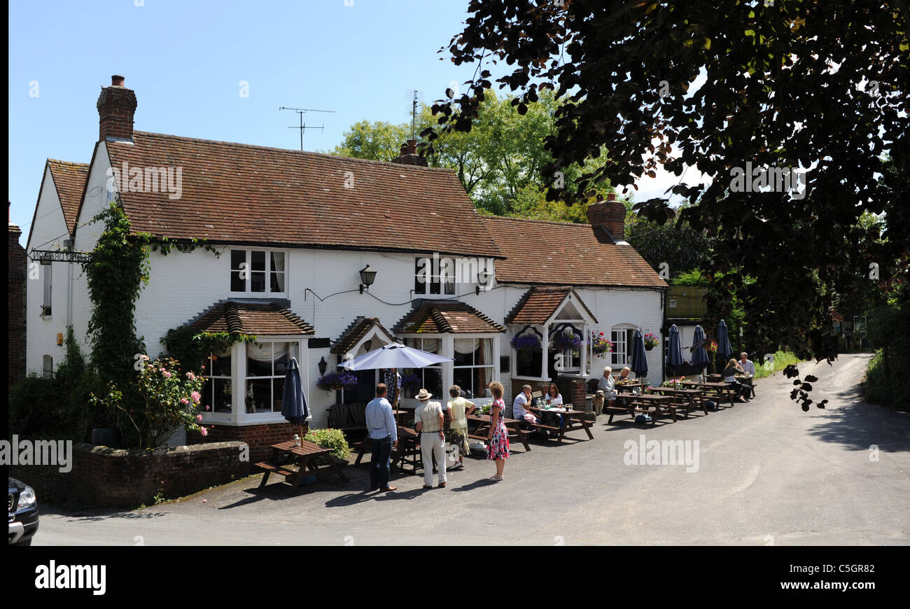 Il pub e ristorante George and Dragon a Burpham vicino ad Arundel West Sussex UK Foto Stock