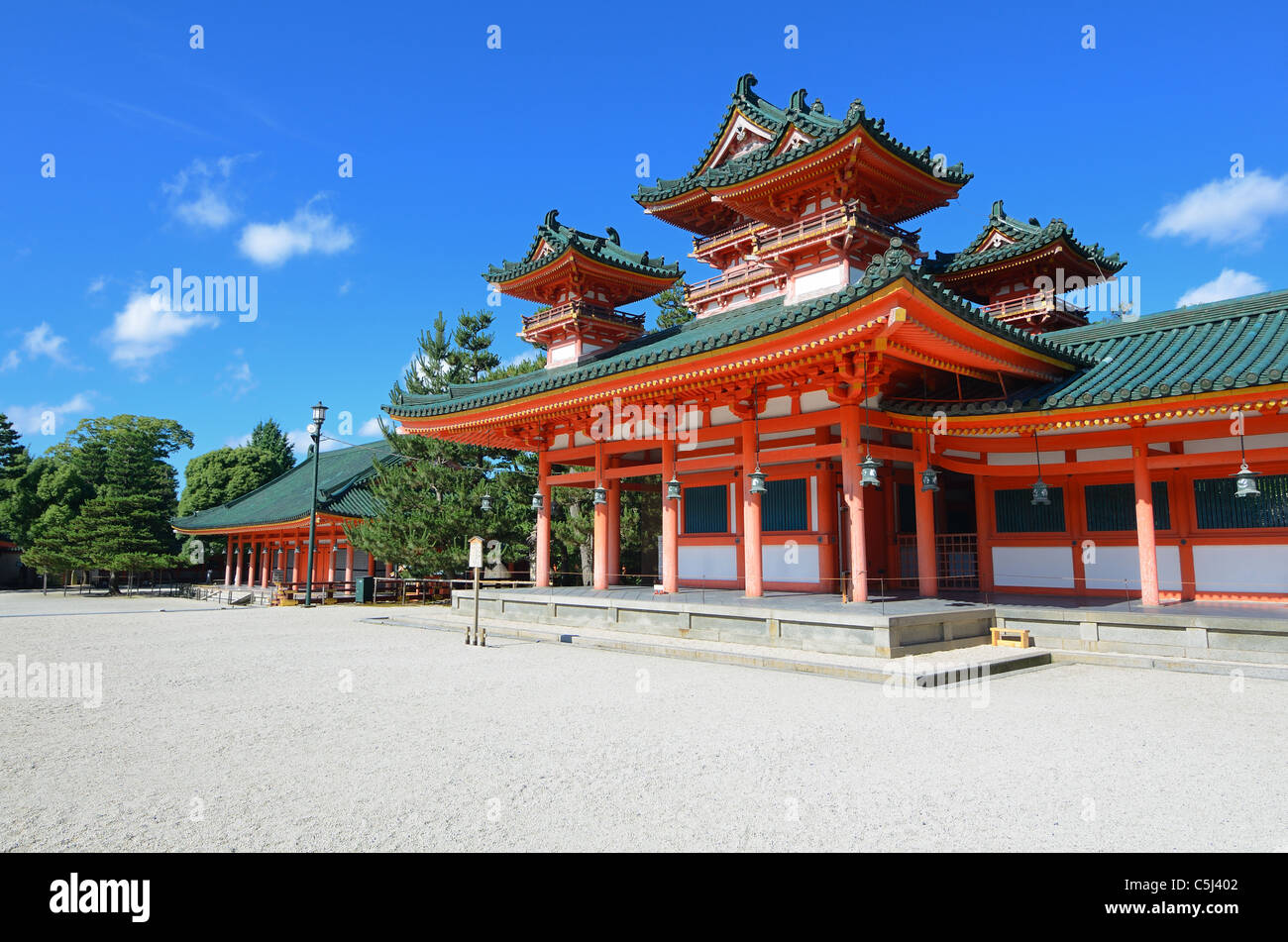 Lo storico Santuario Heian a Kyoto, in Giappone. Foto Stock
