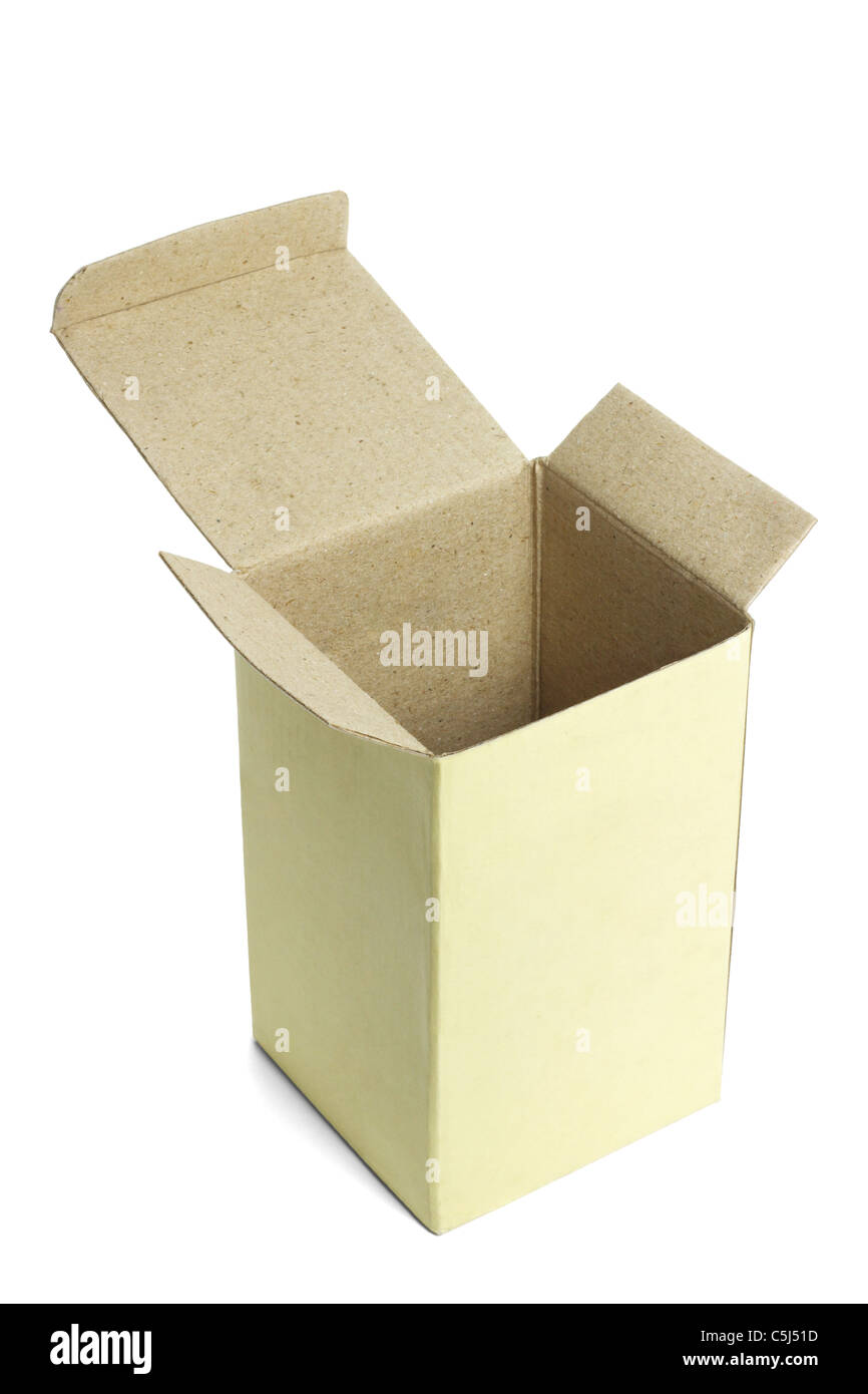 Vista in elevazione del vuoto box carta su sfondo bianco Foto Stock