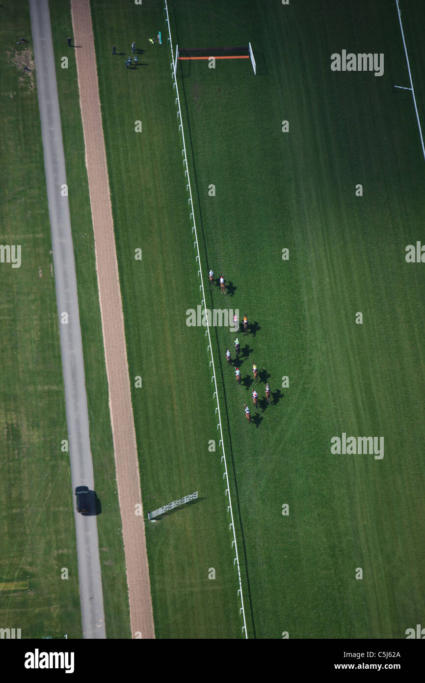 Vista aerea della corsa di cavalli a Haydock Park Racecourse, Merseyside Foto Stock