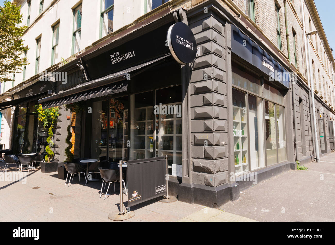Deane's Deli, Belfast, di proprietà di precedentemente chef stella Michelin Michael Deane. Foto Stock