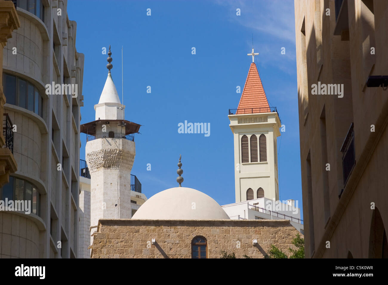 La moschea di Emir Mounzer e Saint Louis Chiesa dei cappucini, Downtown, Beirut, Libano Foto Stock