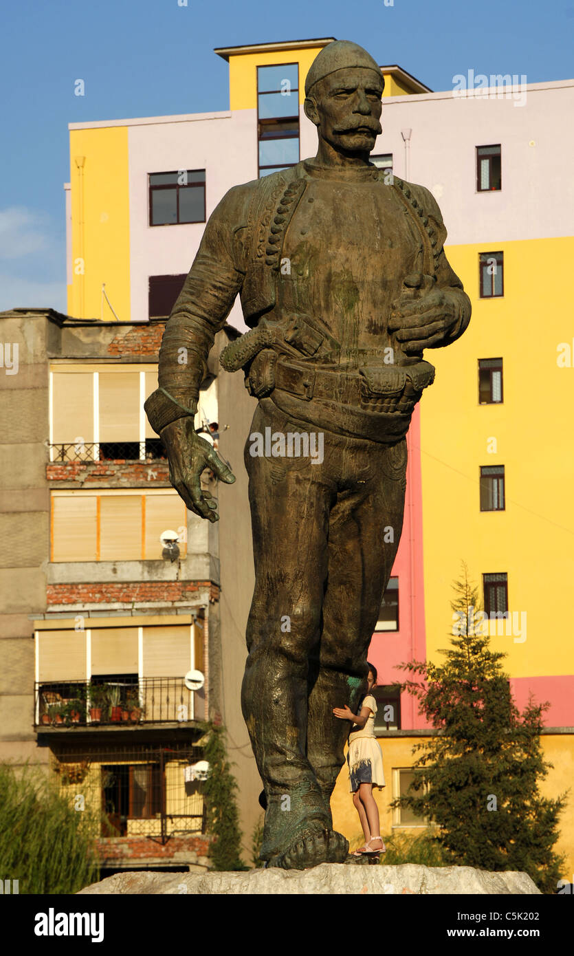 Isa Boletini (1864-1916). Patriota albanese, capo militare e stratega. Statua. Shkodra. L'Albania. Foto Stock
