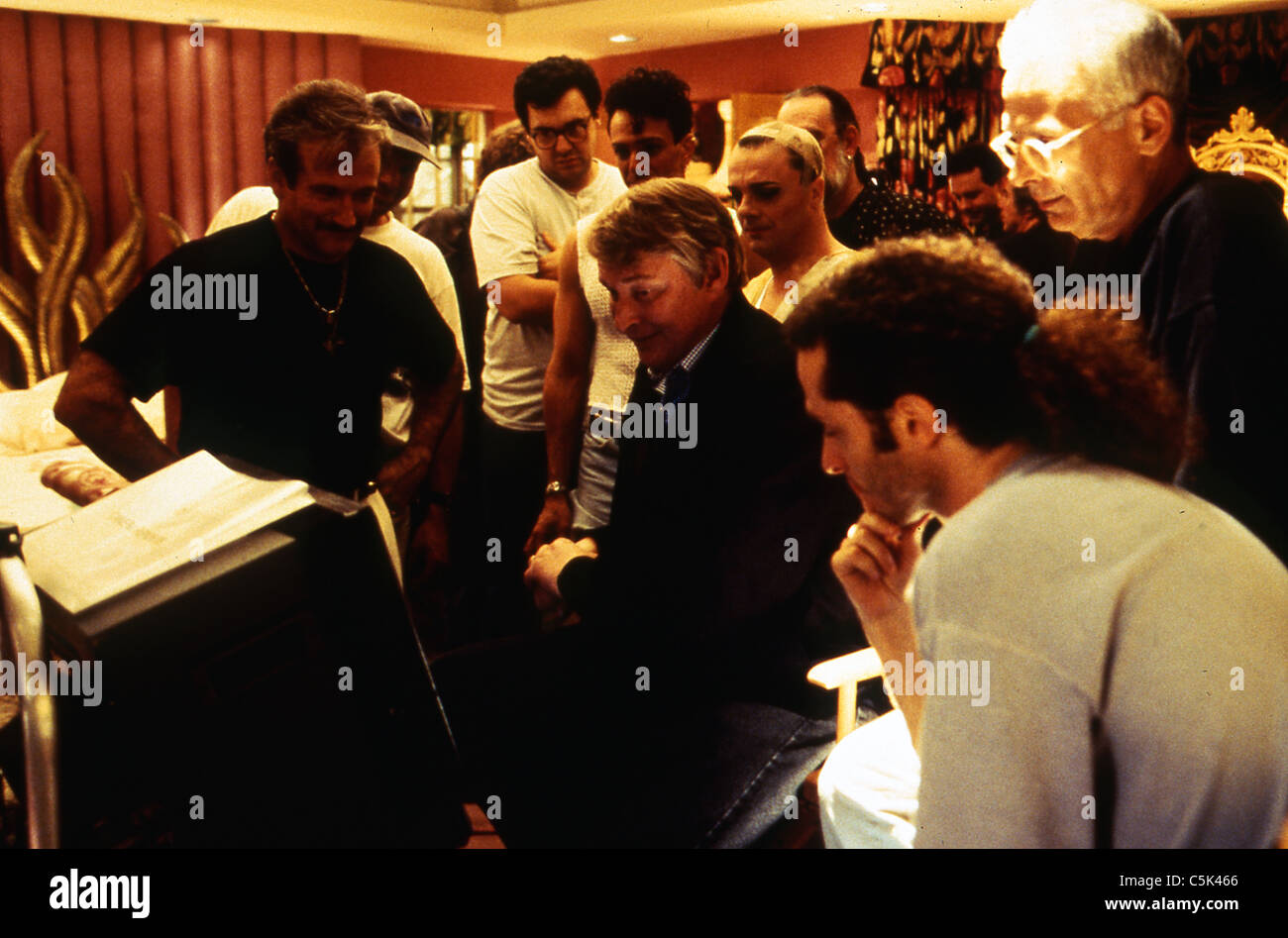 MIKE NICHOLS (Verticale) 003 LA COLLEZIONE MOVIESTORE LTD Foto Stock