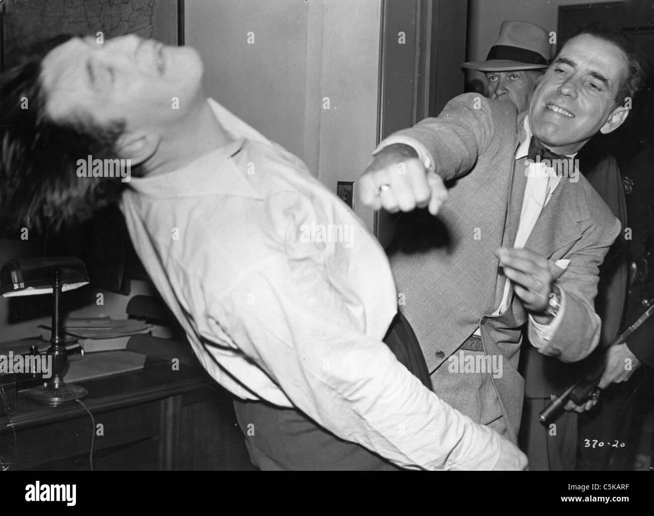 Gli Enforcer Anno: 1951 USA Direttore: Bretaigne Windust, Raoul Walsh Humphrey Bogart, Ted de corsia Foto Stock
