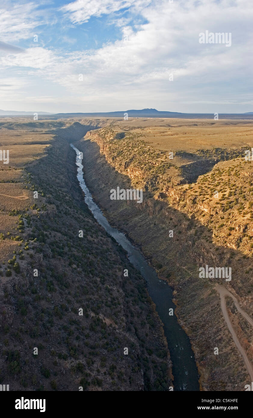 Verticale del Fiume Rio Grande visto dalla mongolfiera Foto Stock