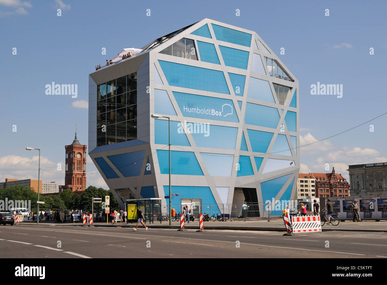 Casella di Humboldt, spazio espositivo per Humboldt-Forum e ricostruzione di Berlin Schloss, Unter den Linden, Berlino, Germania. Foto Stock