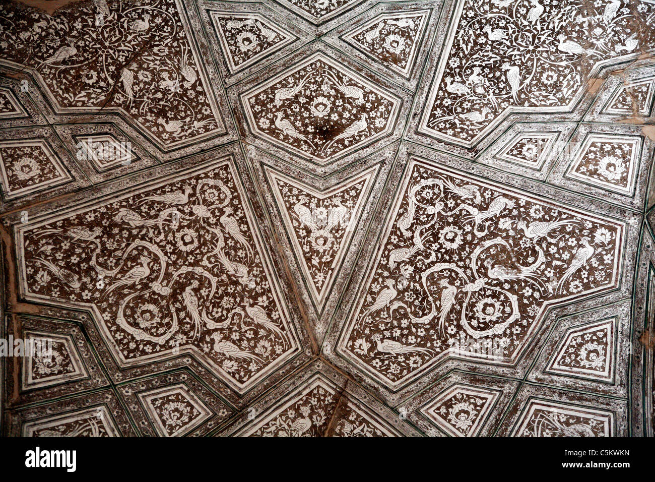 Pitture Murali in tecnica sgraffito (1560-1580), Nain, provincia di Isfahan, Iran Foto Stock