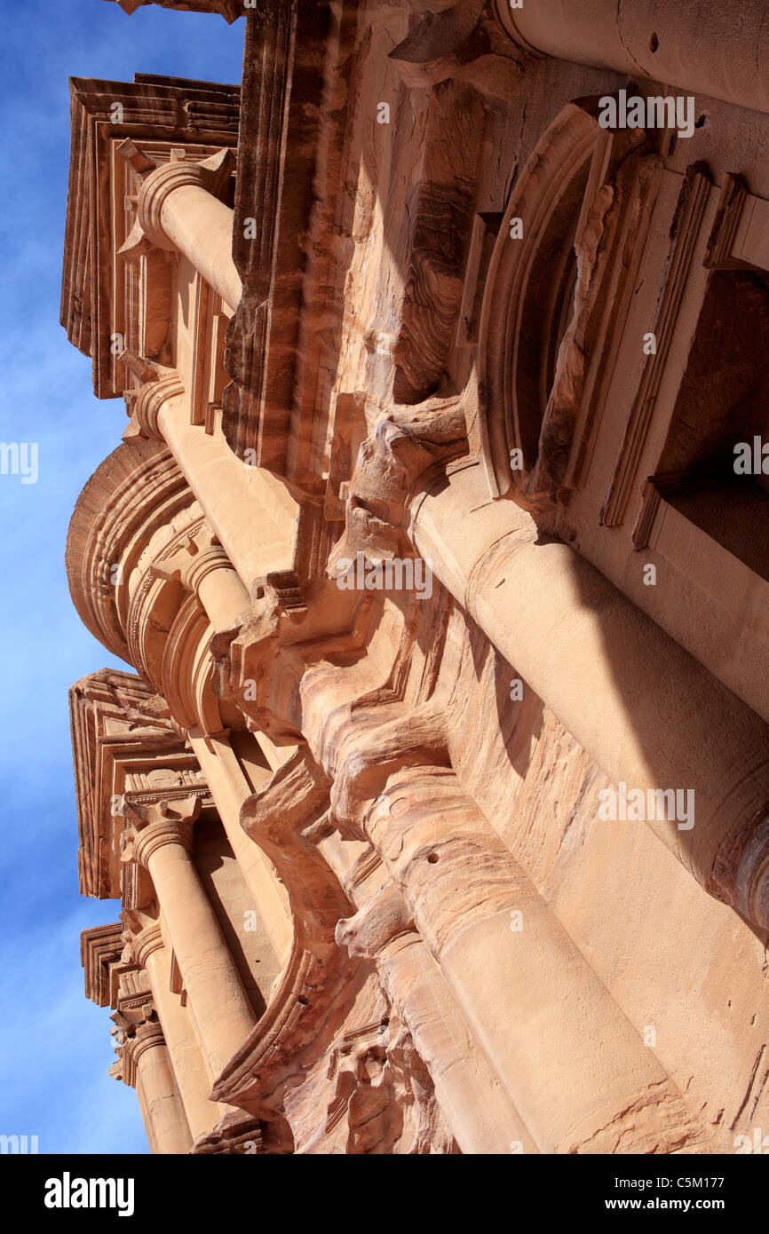 Deir aula sacra (fine I secolo D.C.), Petra, Giordania Foto Stock