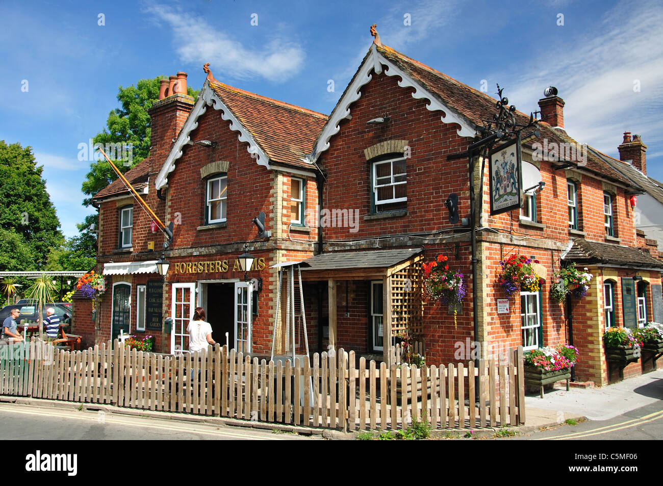 Guardaboschi Arms Pub, Brookley Road, Brockenhurst, New Forest, Hampshire, Regno Unito Foto Stock