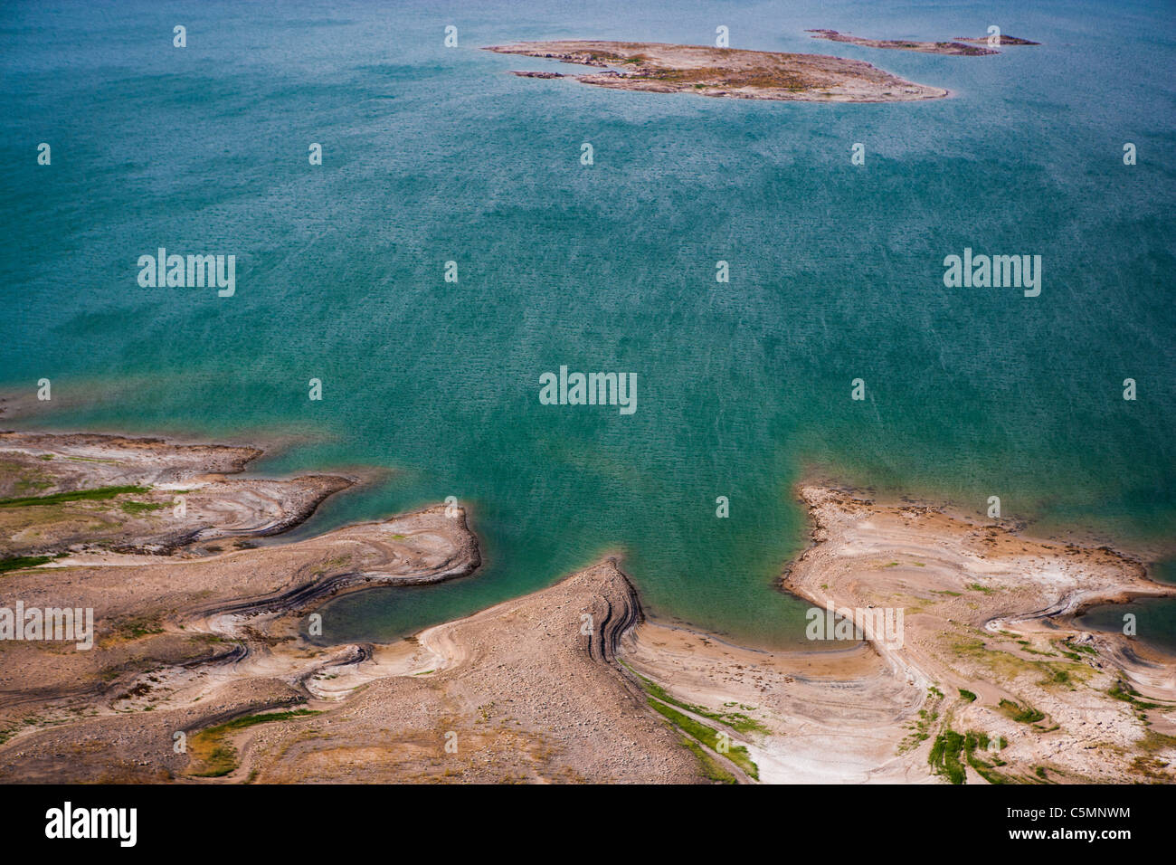 Vista aerea di un litorale scorrevole in lago Foto Stock