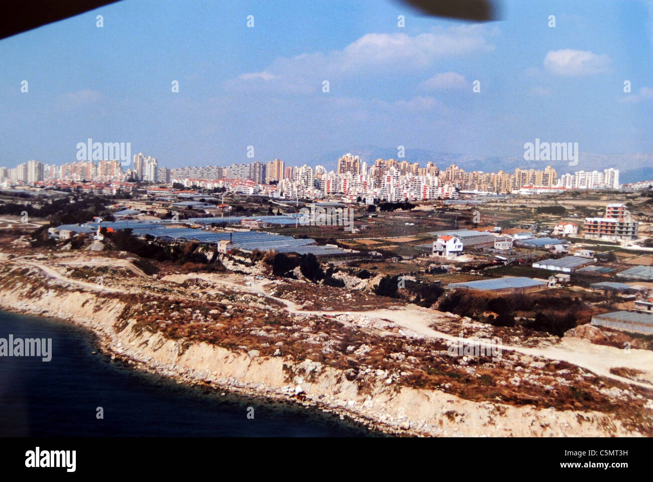 British truppe dal Sussex artiglieri e Queen's Royal ussari in Bosnia nel 1996 croato città di antenna di Split Foto Stock