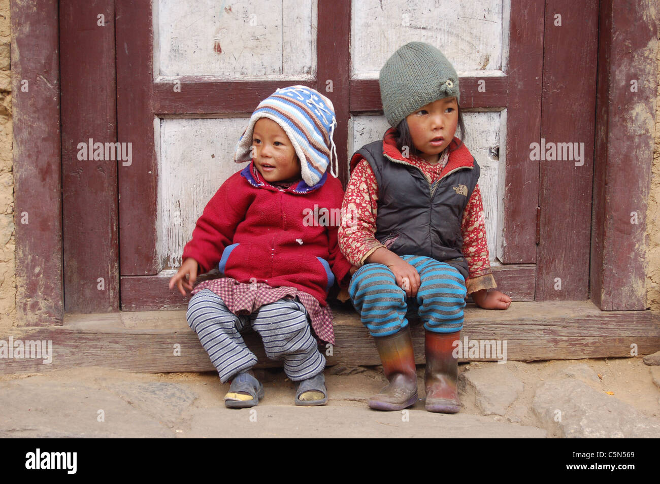 I bambini in Himalaya Foto Stock