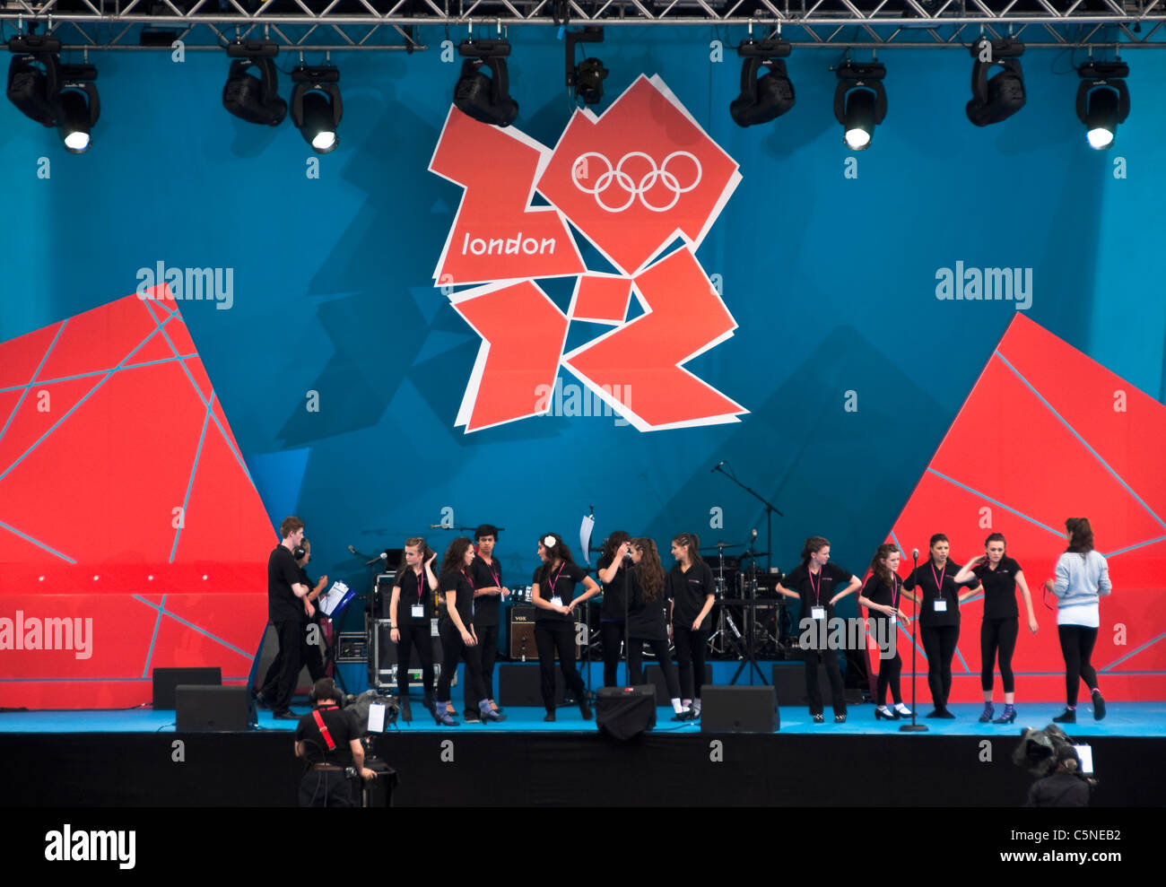 Un anno per andare a Londra 2012 Giochi Olimpici, celebrazione in Trafalgar Square, London, Regno Unito Foto Stock