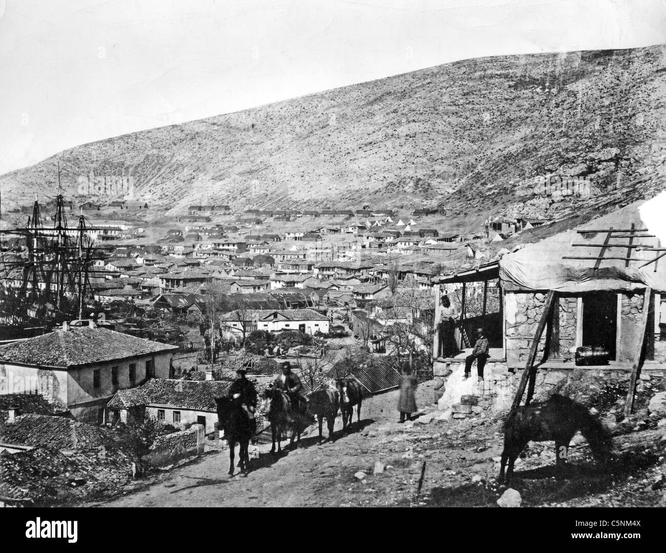Guerra di Crimea (1853-1856) Balaclava città fotografata da Roger Fenton 1855 Foto Stock