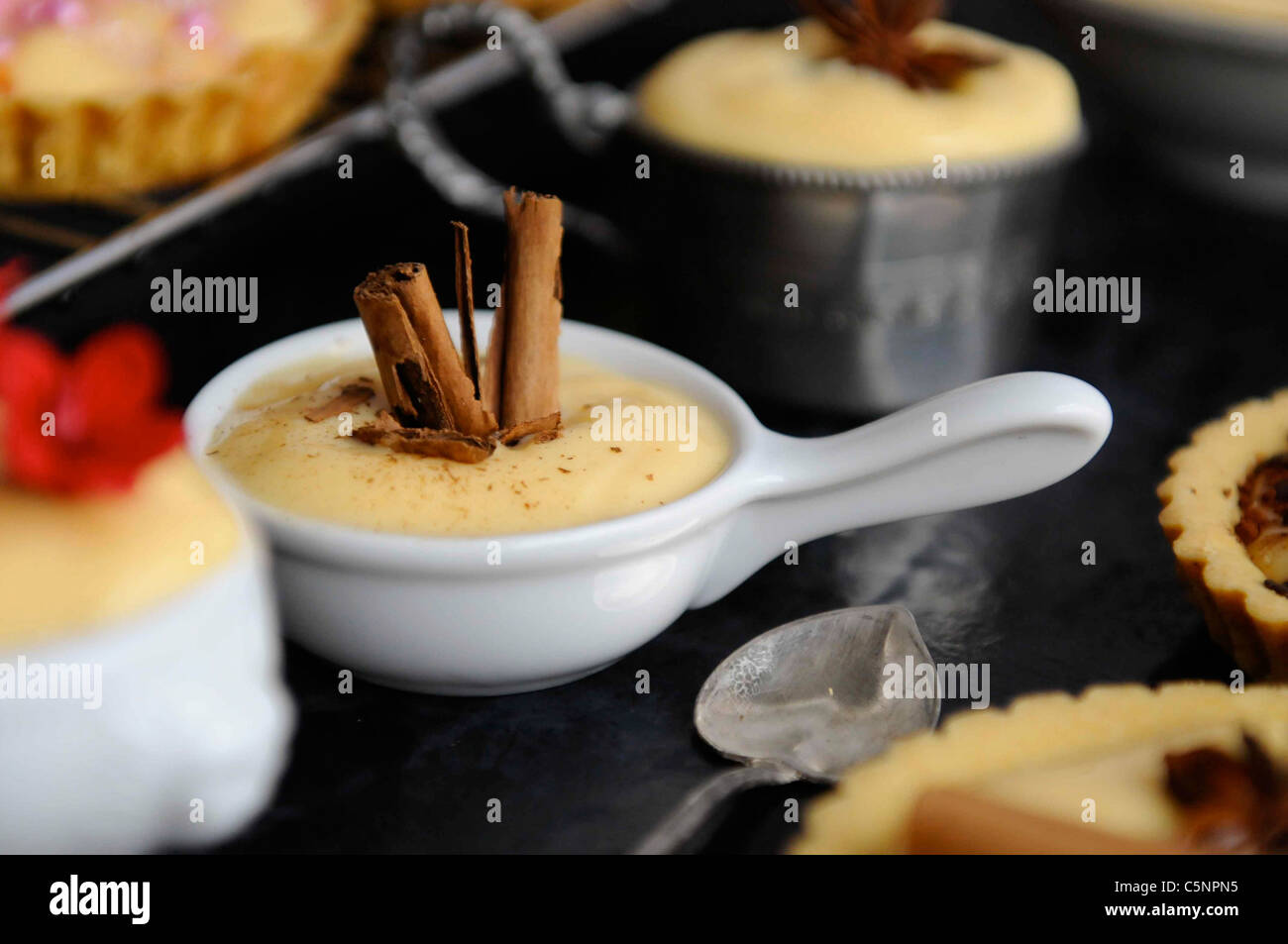 Crema vaniglia (Crema pasticcera) Foto Stock