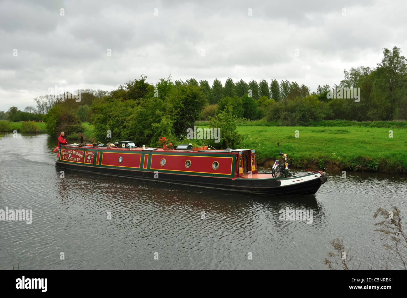 Canali in barca sul fiume Nene, Nene Valley Northampton Northamptonshire REGNO UNITO Inghilterra Foto Stock