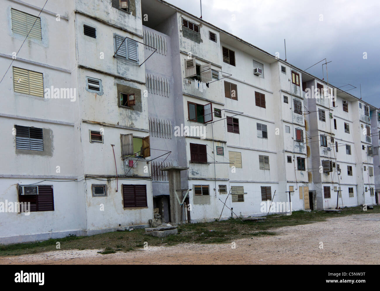 Blocco di appartamenti Playa Giron, Cuba Foto Stock