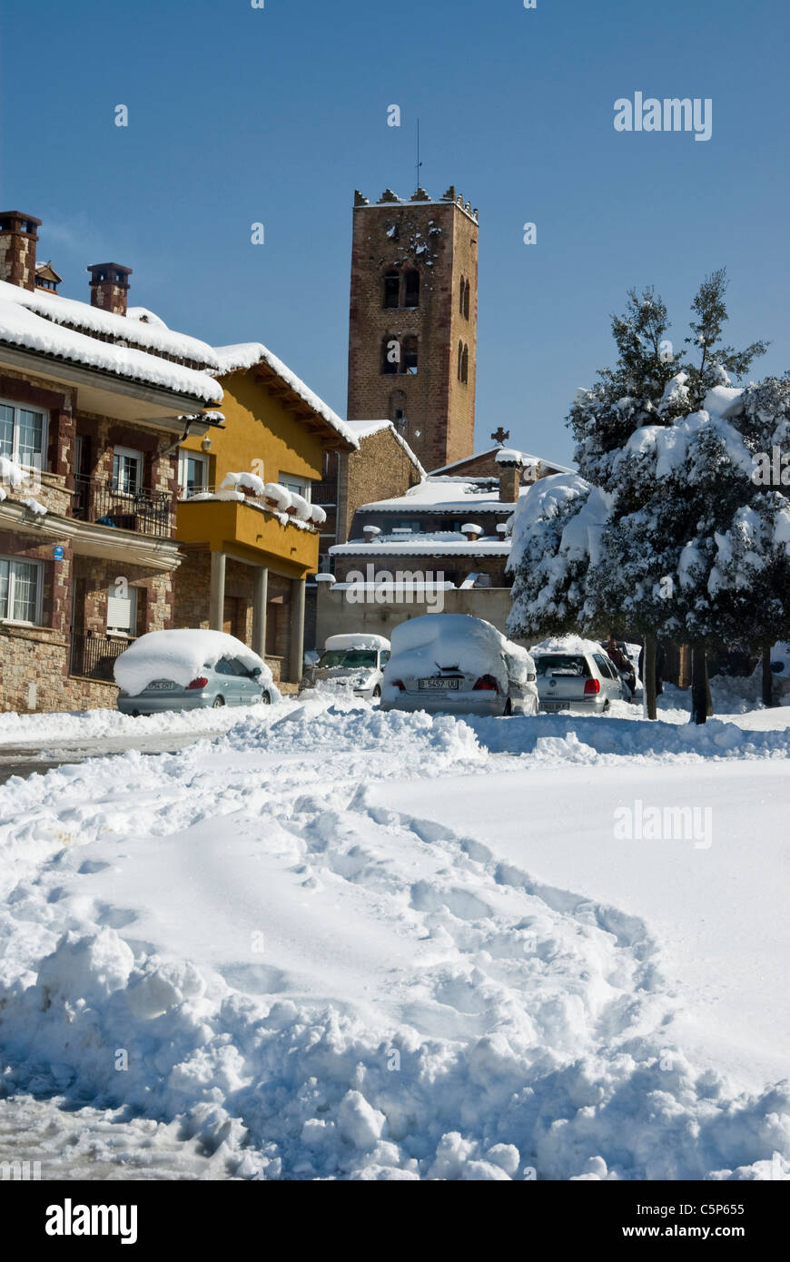 Il villaggio di Seva in inverno. Barcellona. Spagna. Foto Stock