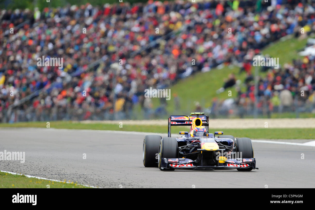 Mark Webber (AUS), Red Bull, di fronte alle folle a tedesco di Formula One Grand Prix sul circuito Nürburgring racetrack in Germania Foto Stock