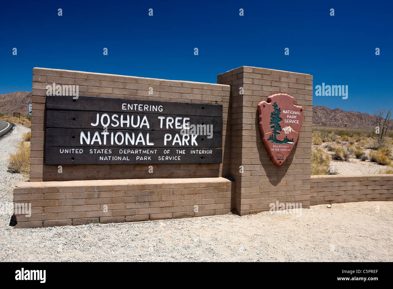 Parco nazionale di servizio in segno di benvenuto a Joshua Tree National Park, California, Stati Uniti d'America Foto Stock