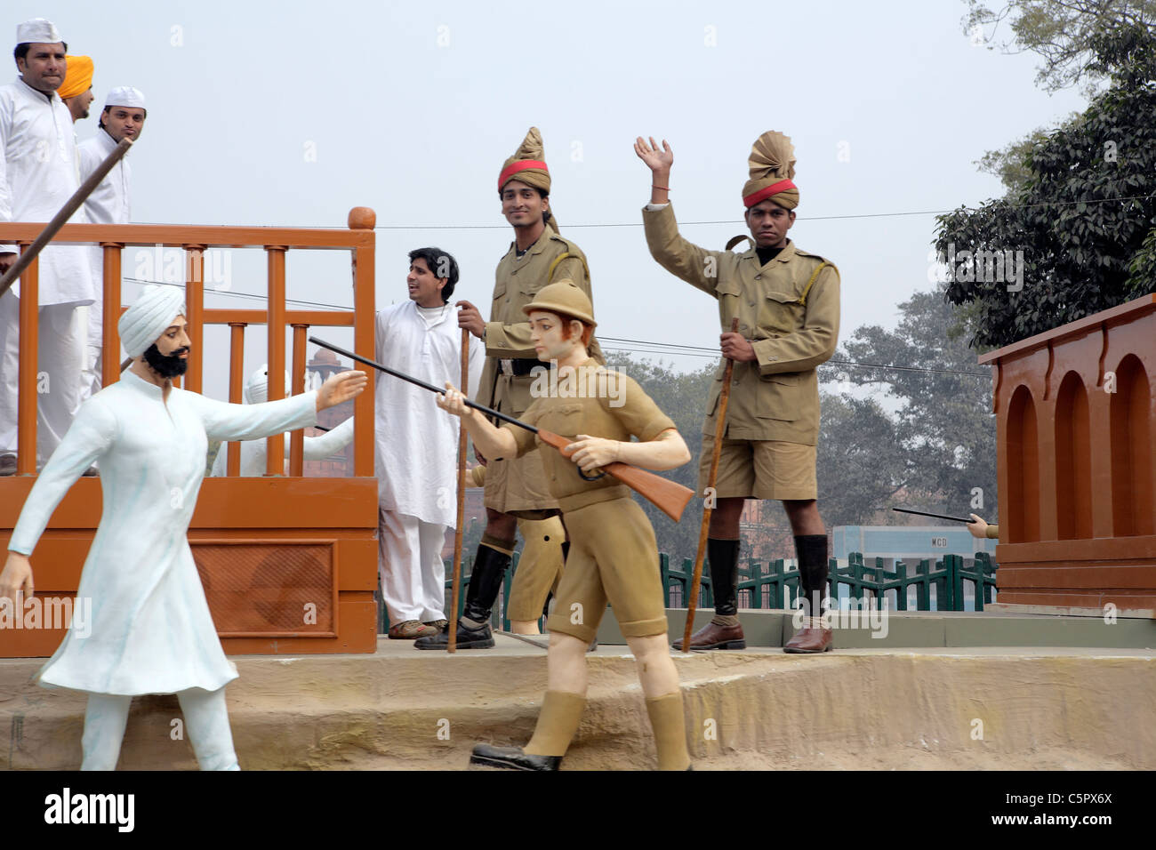 Sfilata di membri e di ministeri nel giorno della Repubblica (26 gennaio), Netaji Subhash Marg, Delhi, India Foto Stock