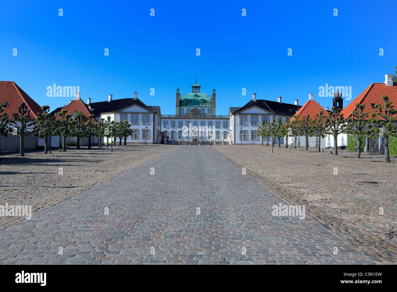 Fredensborg Palace e del parco (1720-1726, architetto Johan Cornelio Krieger), vicino a Copenhagen, Danimarca Foto Stock