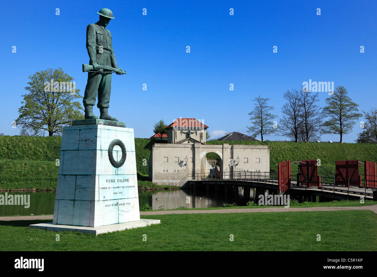 Monumento ai soldati danesi nella guerra mondiale 2, Churchill Park, Copenhagen, Danimarca Foto Stock