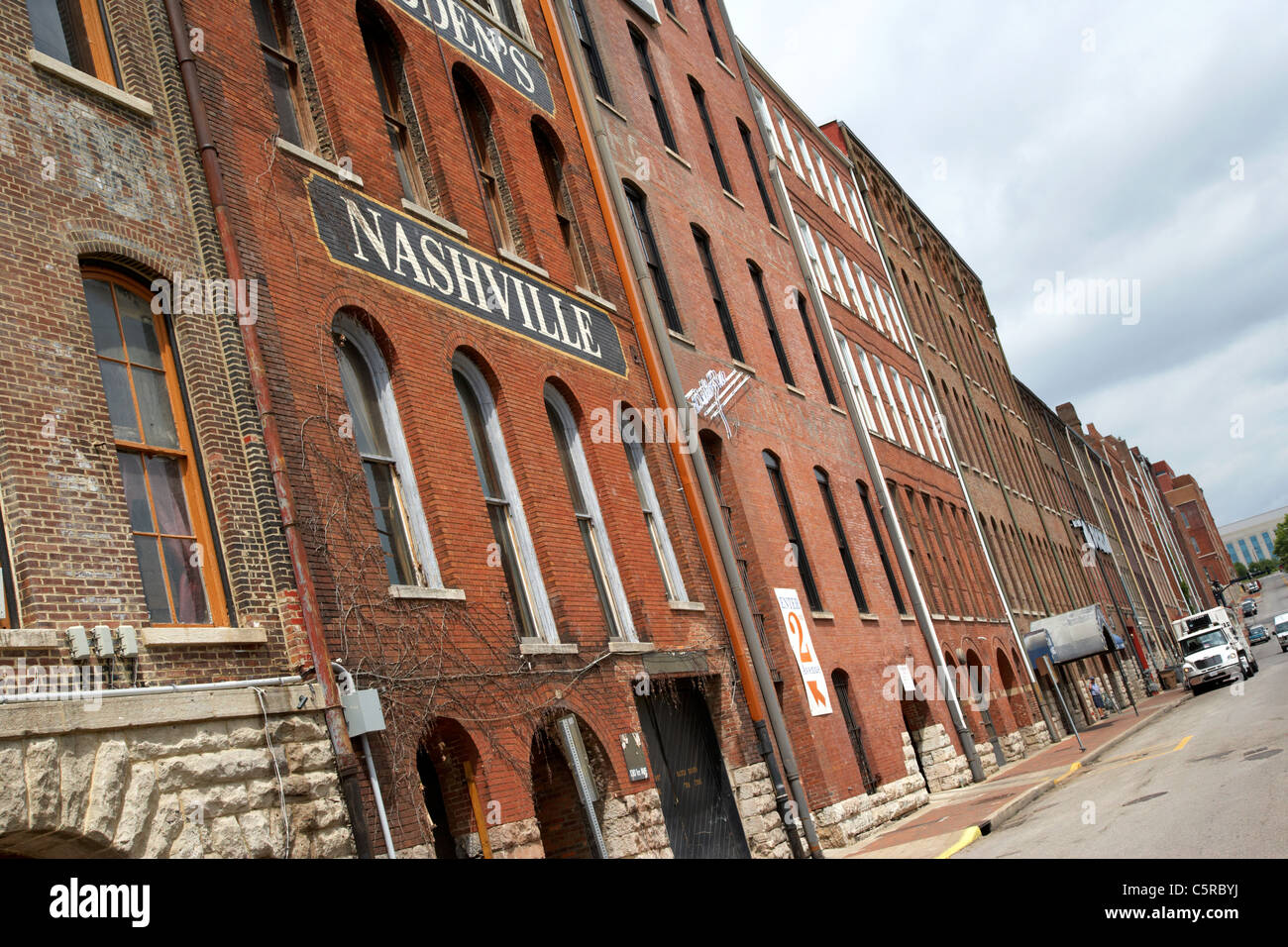 Front Street degli edifici adibiti a magazzino su first avenue Nashville Tennessee USA Foto Stock