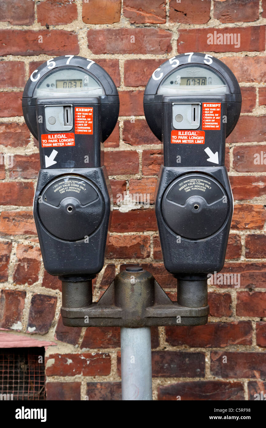 Parcheggio auto metri con timer valido nel centro cittadino di Nashville Tennessee USA Foto Stock