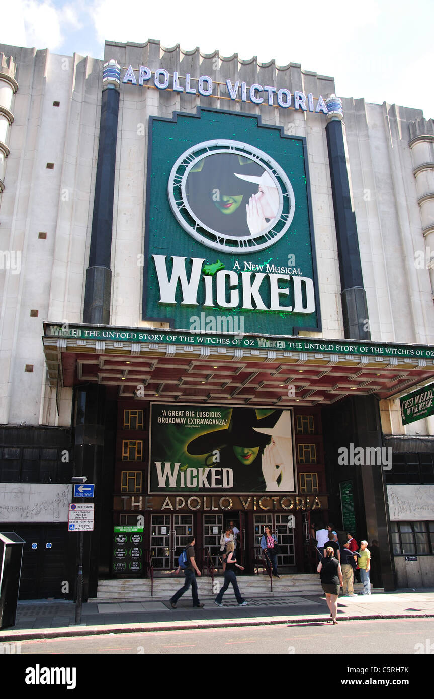 Wicked musical al Apollo Victoria Theatre, Wilton Road, Victoria, City of Westminster, Greater London, England, Regno Unito Foto Stock