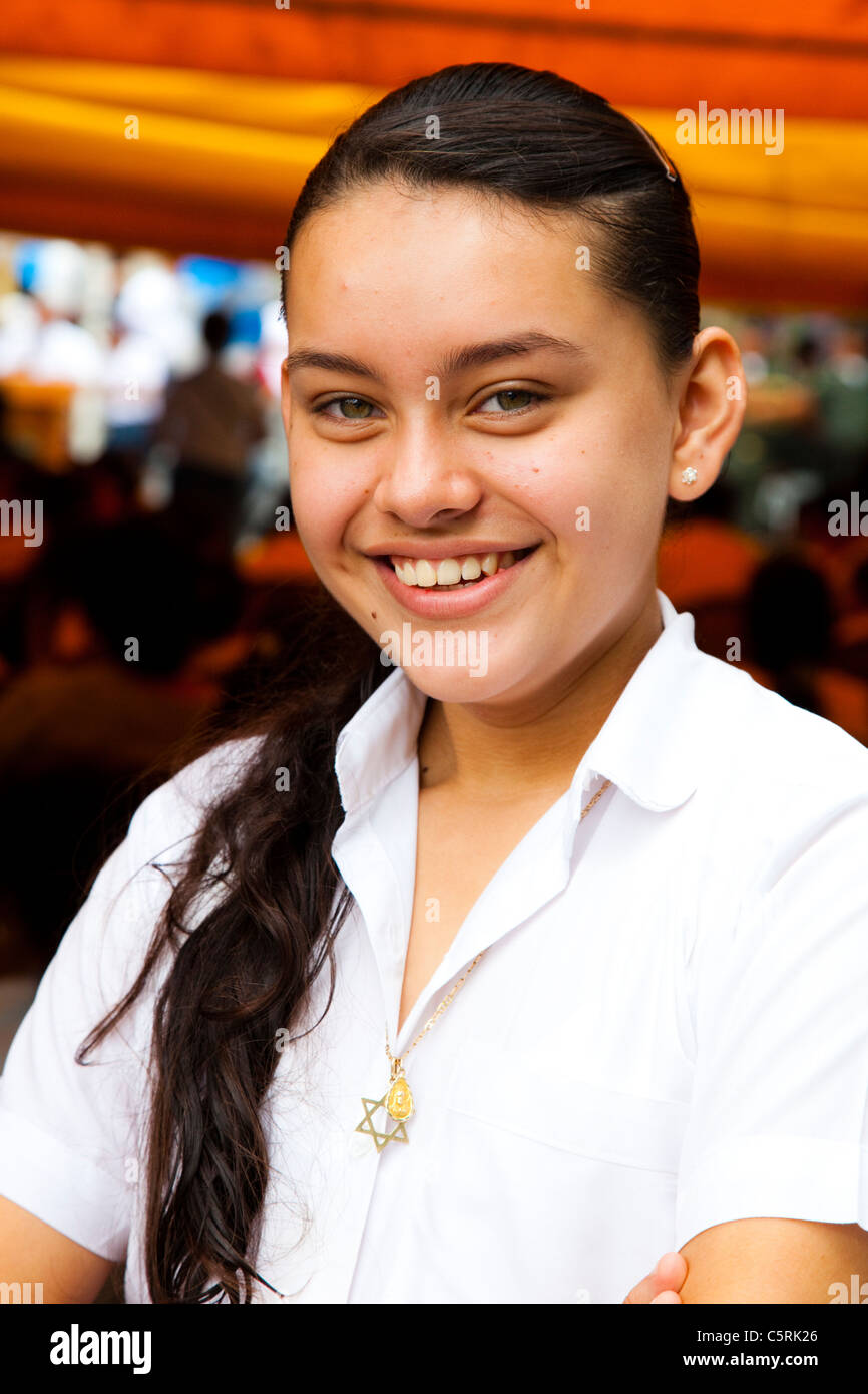 Ragazza adolescente in Comalapa, Chalatenango, El Salvador Foto Stock