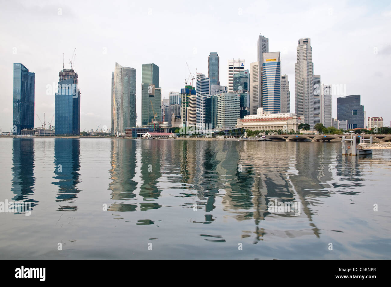 Skyline del quartiere finanziario, il quartiere centrale degli affari di Marina Bay, Singapore, Sud-est asiatico, in Asia Foto Stock