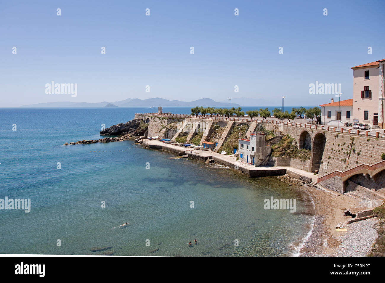 Porto di Piombino si affaccia su Elba toscana italia Foto Stock